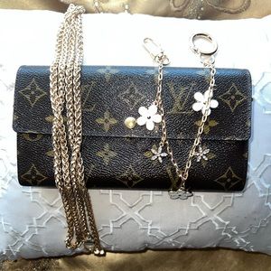 Louis Vuitton Monogram Portefeiulle Sarah Wallet